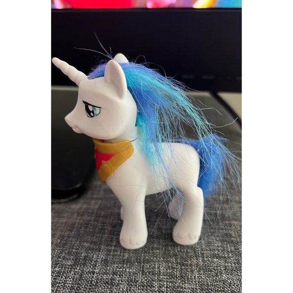 My Little Pony G4 shining armor toys r us exclusive - Picture 3 of 3